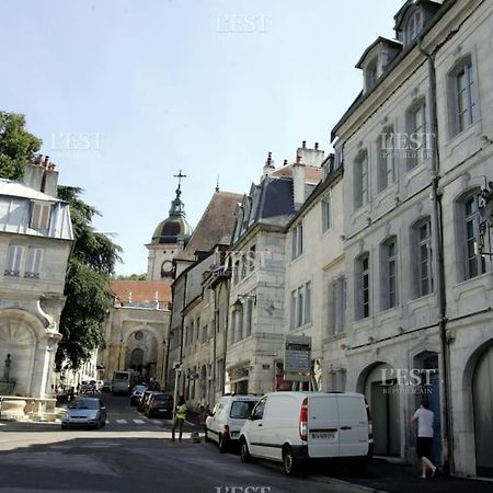L'Appartement Du Voisin D'Hugo Besanzón Exterior foto